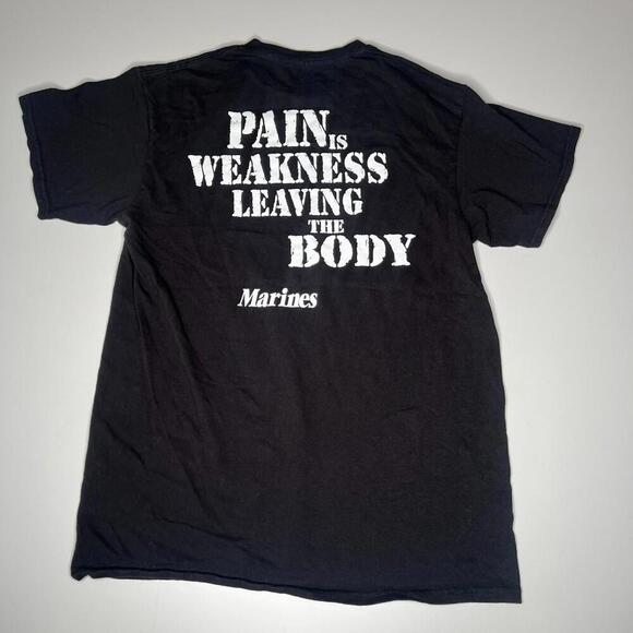 Rothco US Marines T-Shirt Size M Black – “Pain Is Weakness Leaving the Body” - Picture 1 of 7